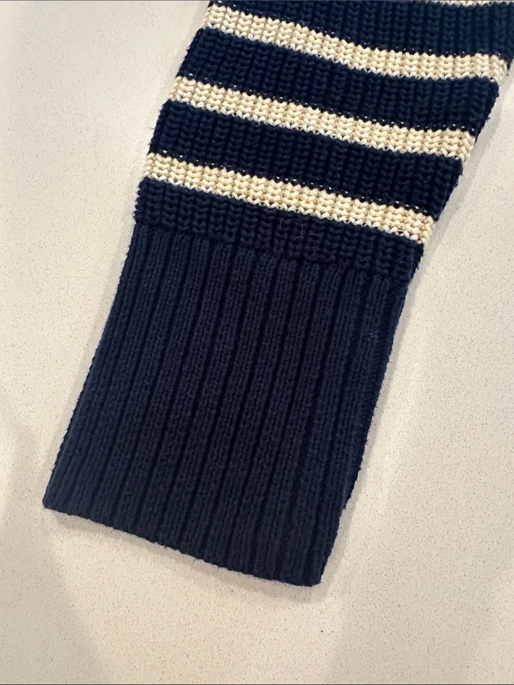 GAP classic crewneck